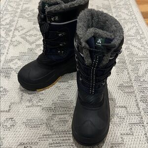 Kamik Kids Luke Lace up winter boots Size 13
